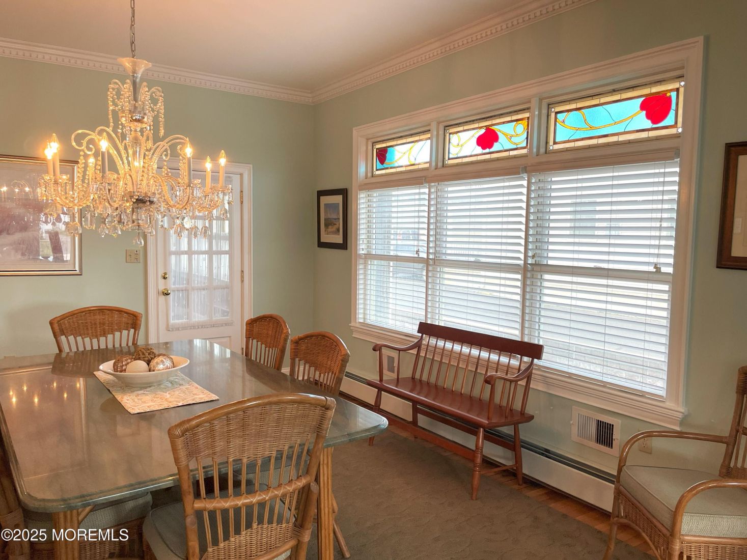 Chandelier, Dining room, Interior