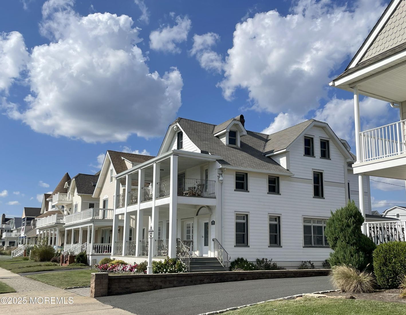 Exterior, Facade, Queen Anne Victorian