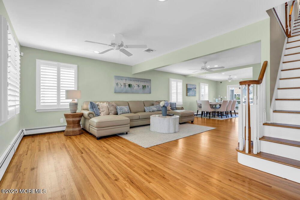 Dining room, Interior, Living room, Recessed Lighting, Wood Texture Flooring