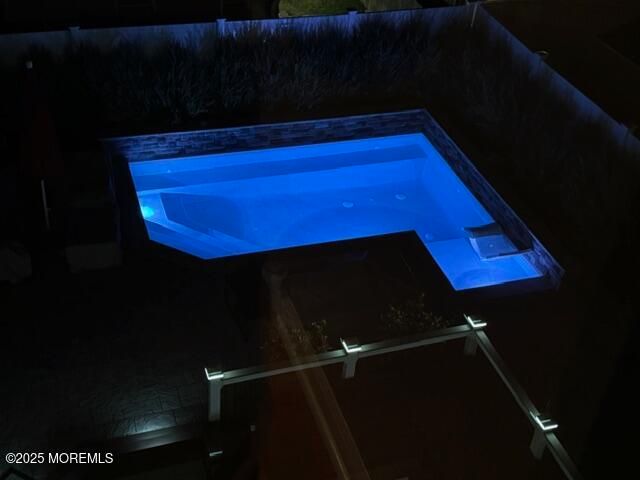 Exterior, Hot Tub, Pool