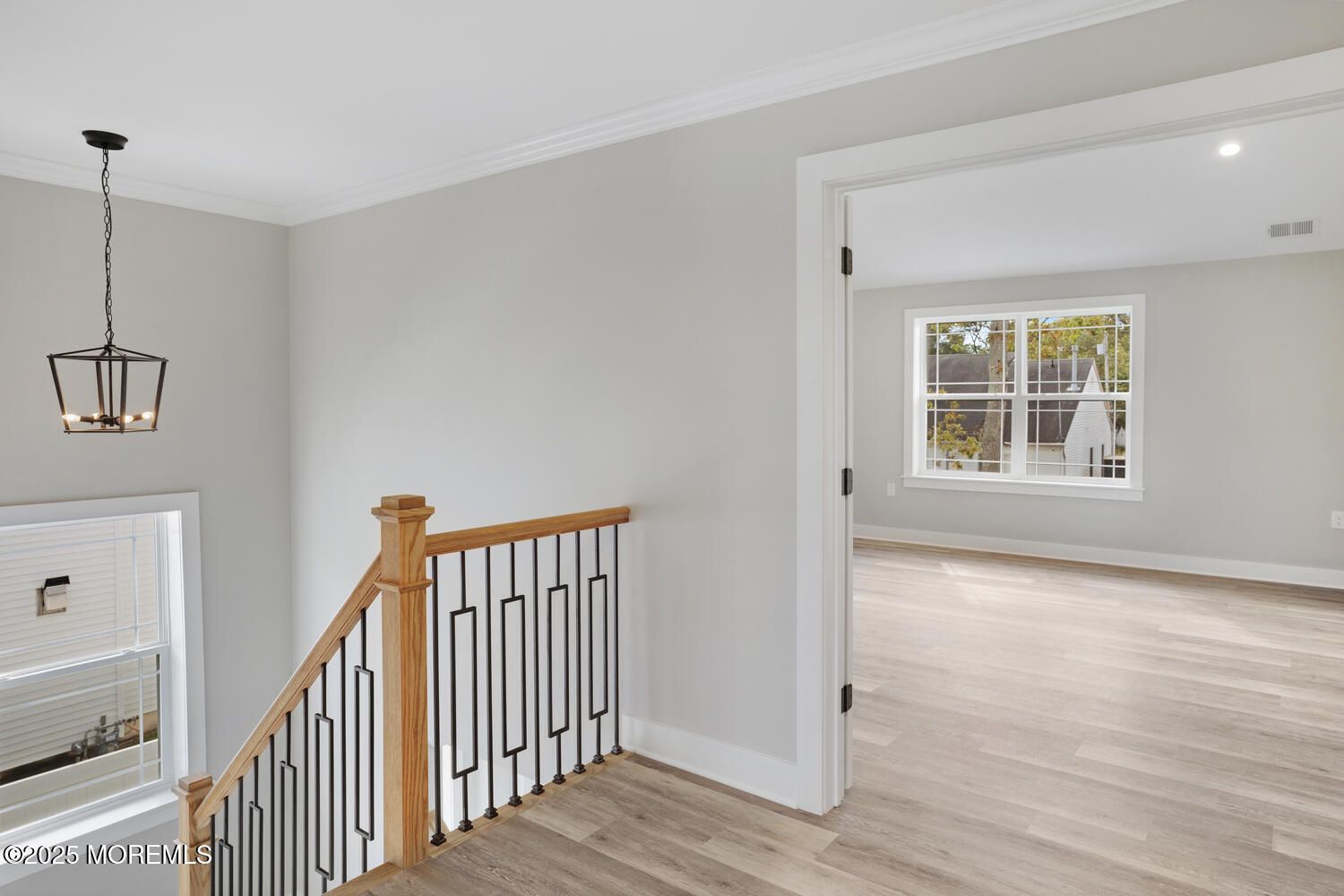 Interior, Pendant Lights, Recessed Lighting, Wood Texture Flooring