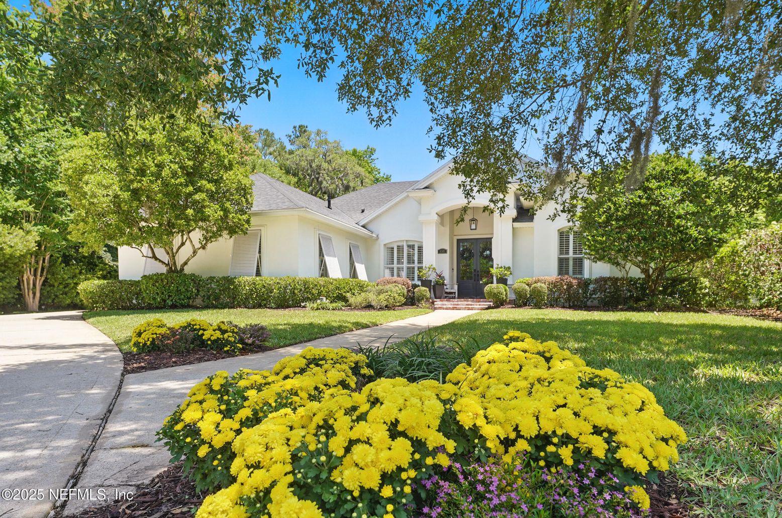 Backyard, Exterior, Facade, Farmhouse