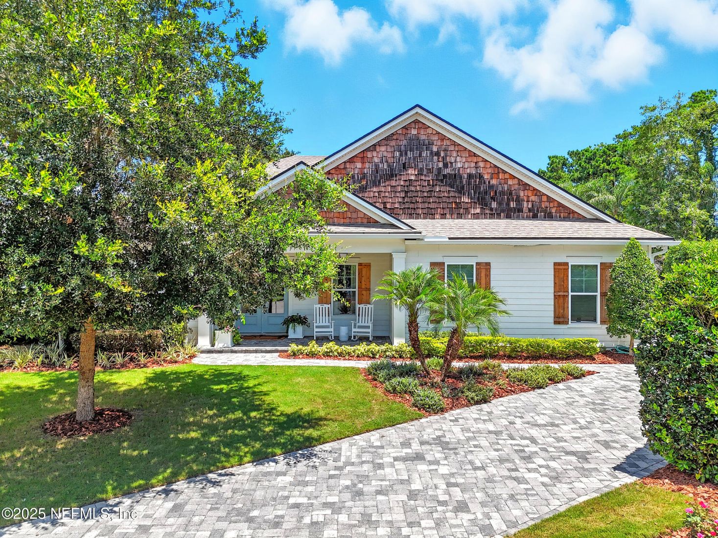 Backyard, Exterior, Facade, Ranch