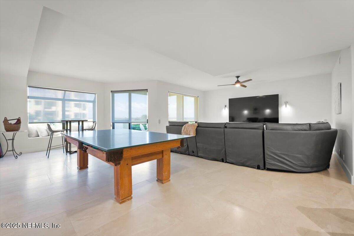 Game Room, Interior, Living room