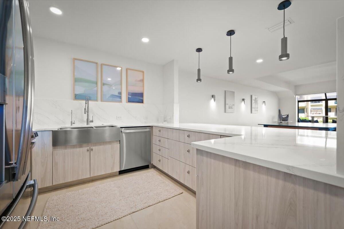 Interior, Kitchen, Pendant Lights, Recessed Lighting, Stainless Steel Appliances