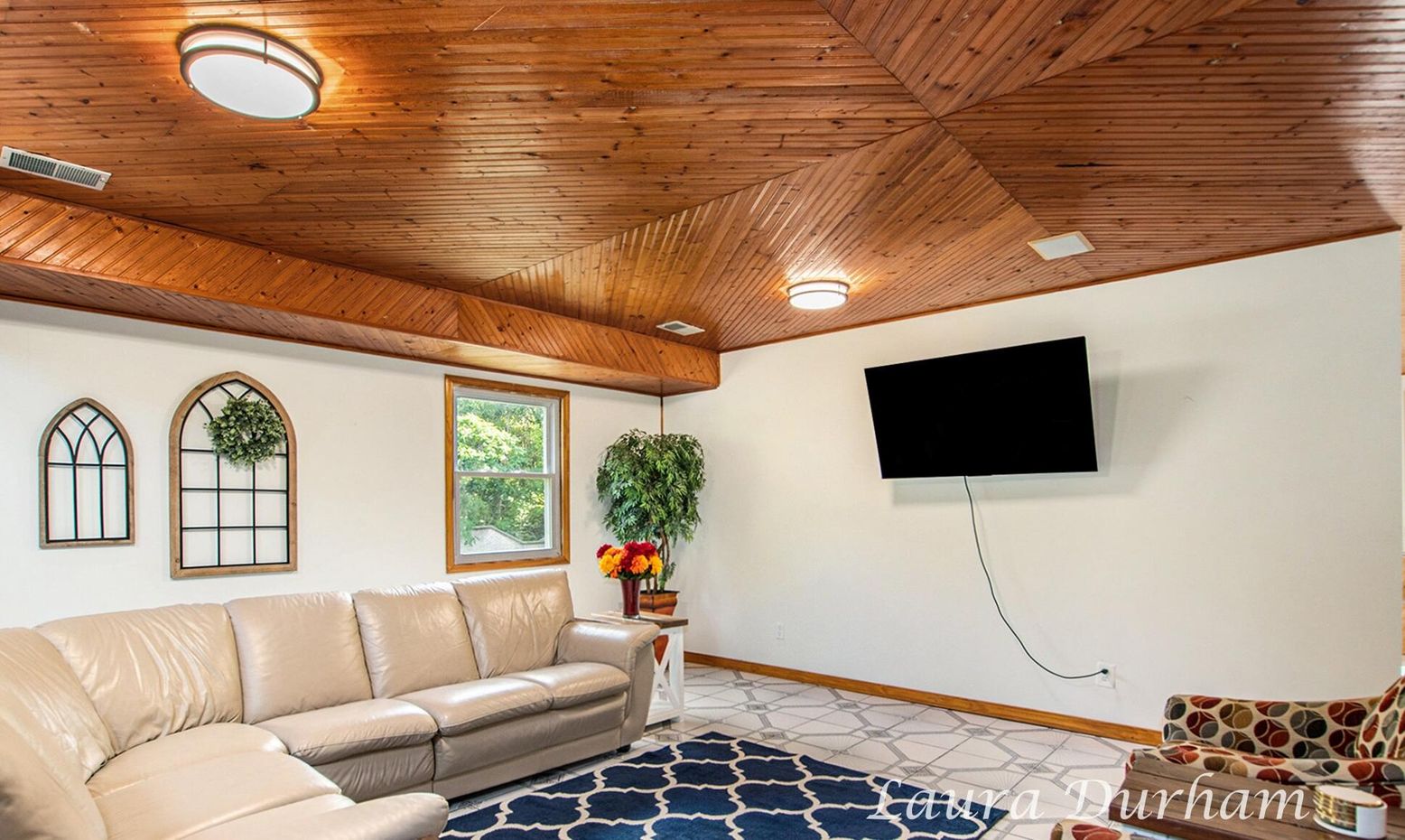 Interior, Living room, Wooden Ceilings