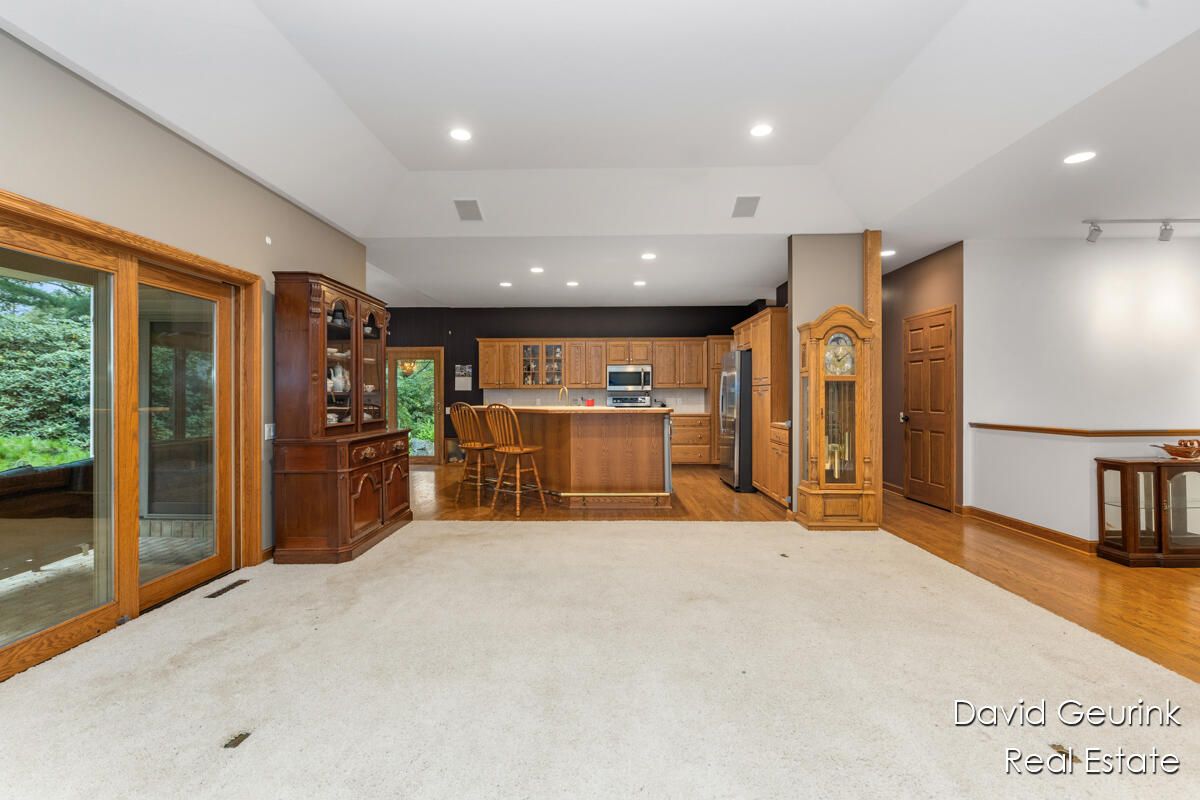 Dining room, Interior, Kitchen, Recessed Lighting, Stainless Steel Appliances, Wood Texture Flooring