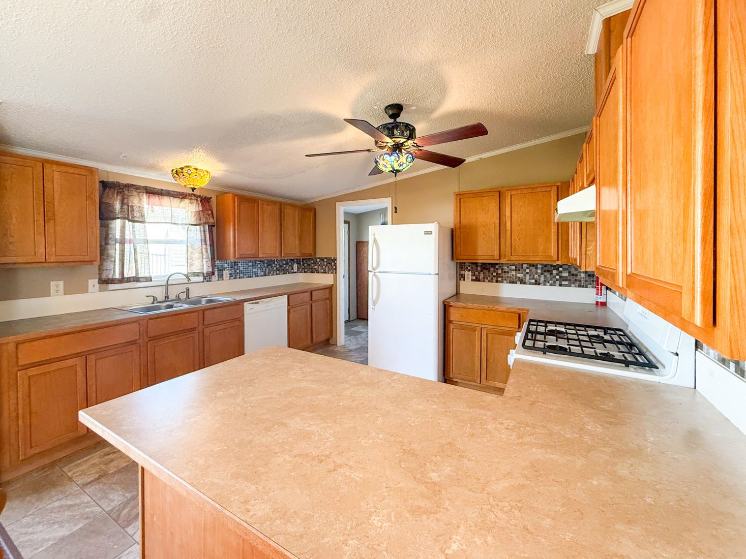 Interior, Kitchen