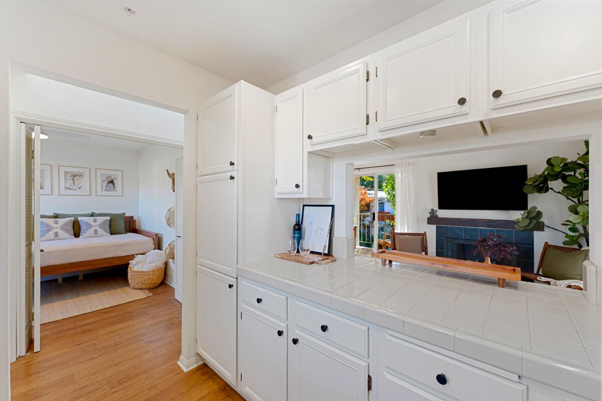 Bedroom, Fireplace, Interior, Wood Texture Flooring