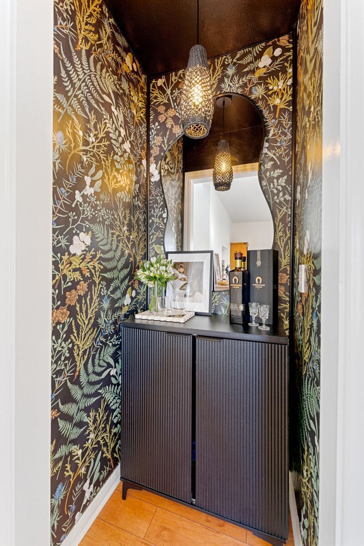 Interior, Pendant Lights, Wood Texture Flooring