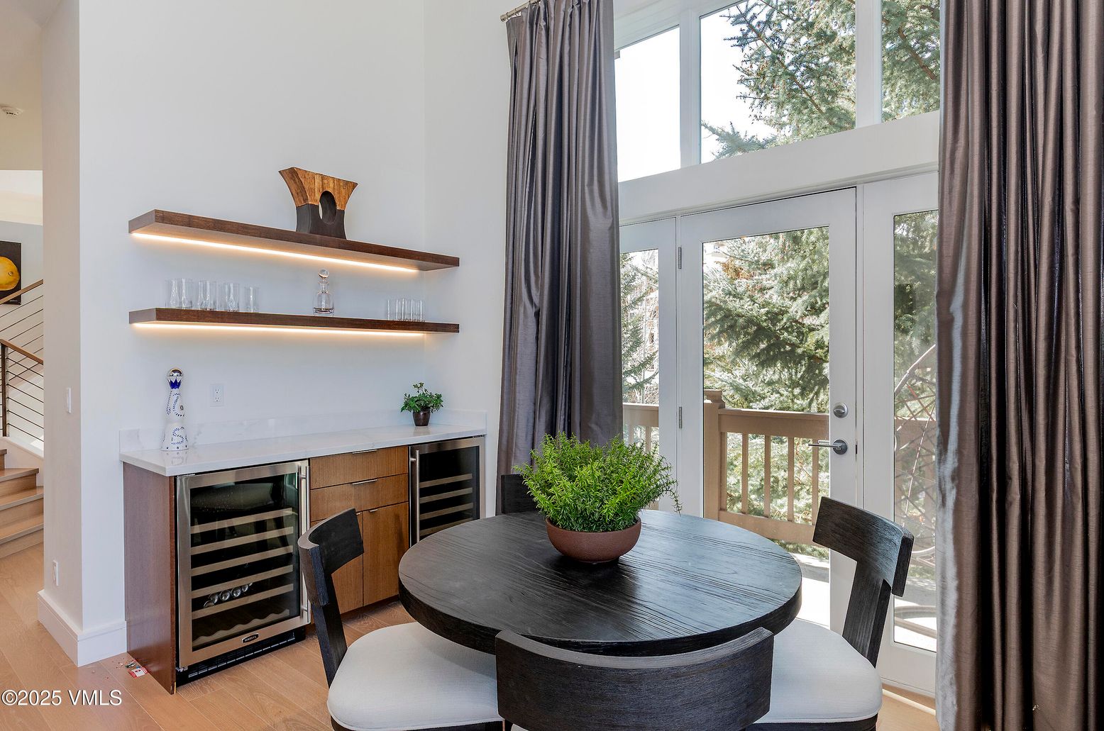 Dining room, Interior, Wood Texture Flooring