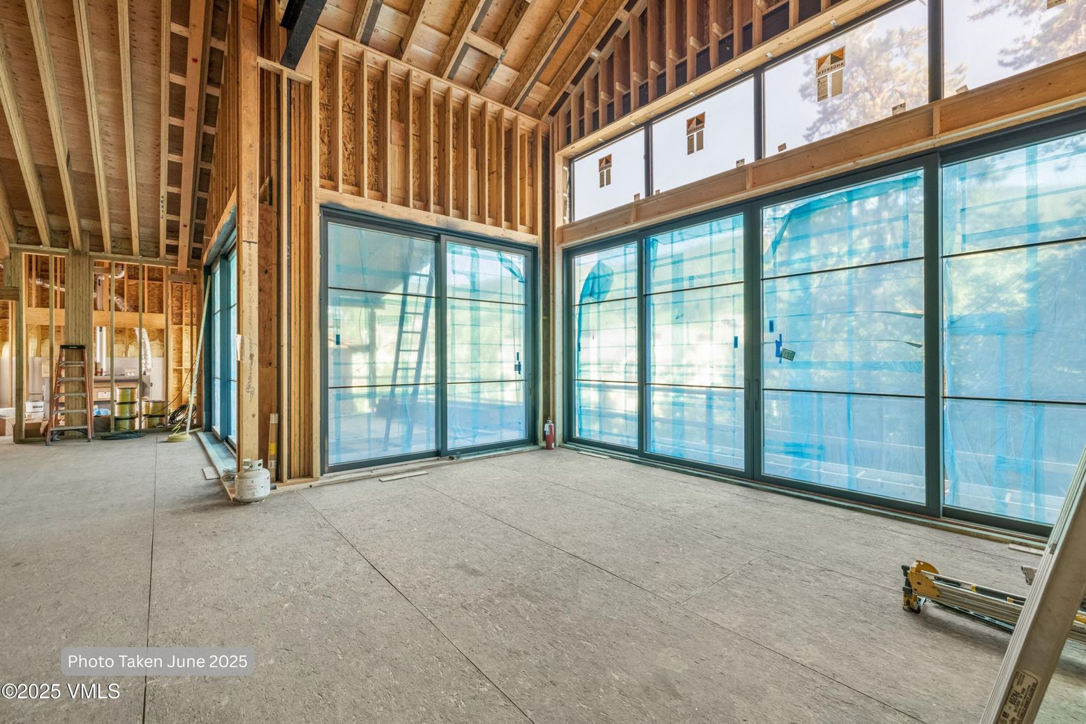 Empty room, Interior, Sun Room, Wooden Beams, Wooden Ceilings, Wooden Walls