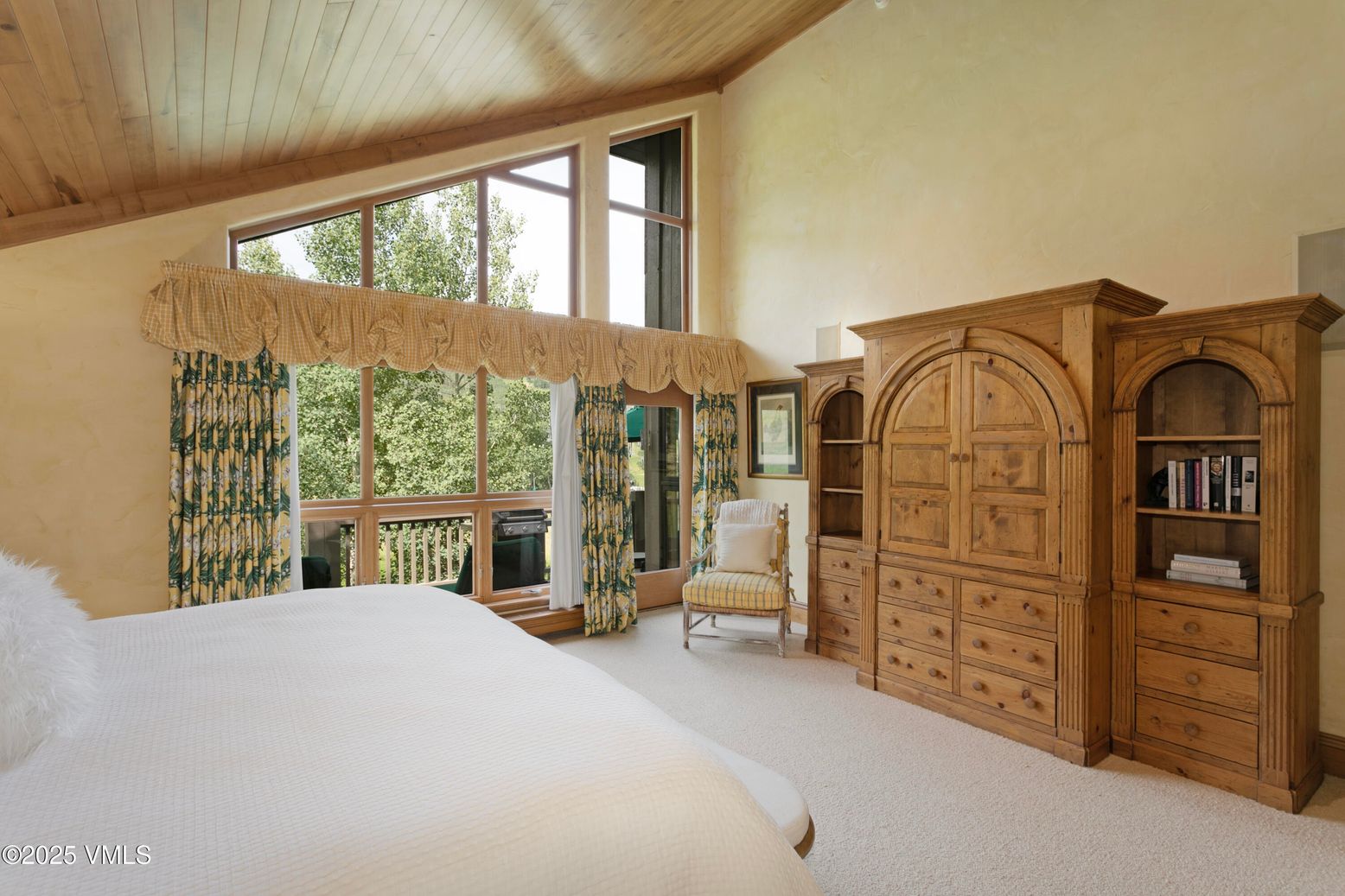 Bedroom, Interior, Wooden Ceilings