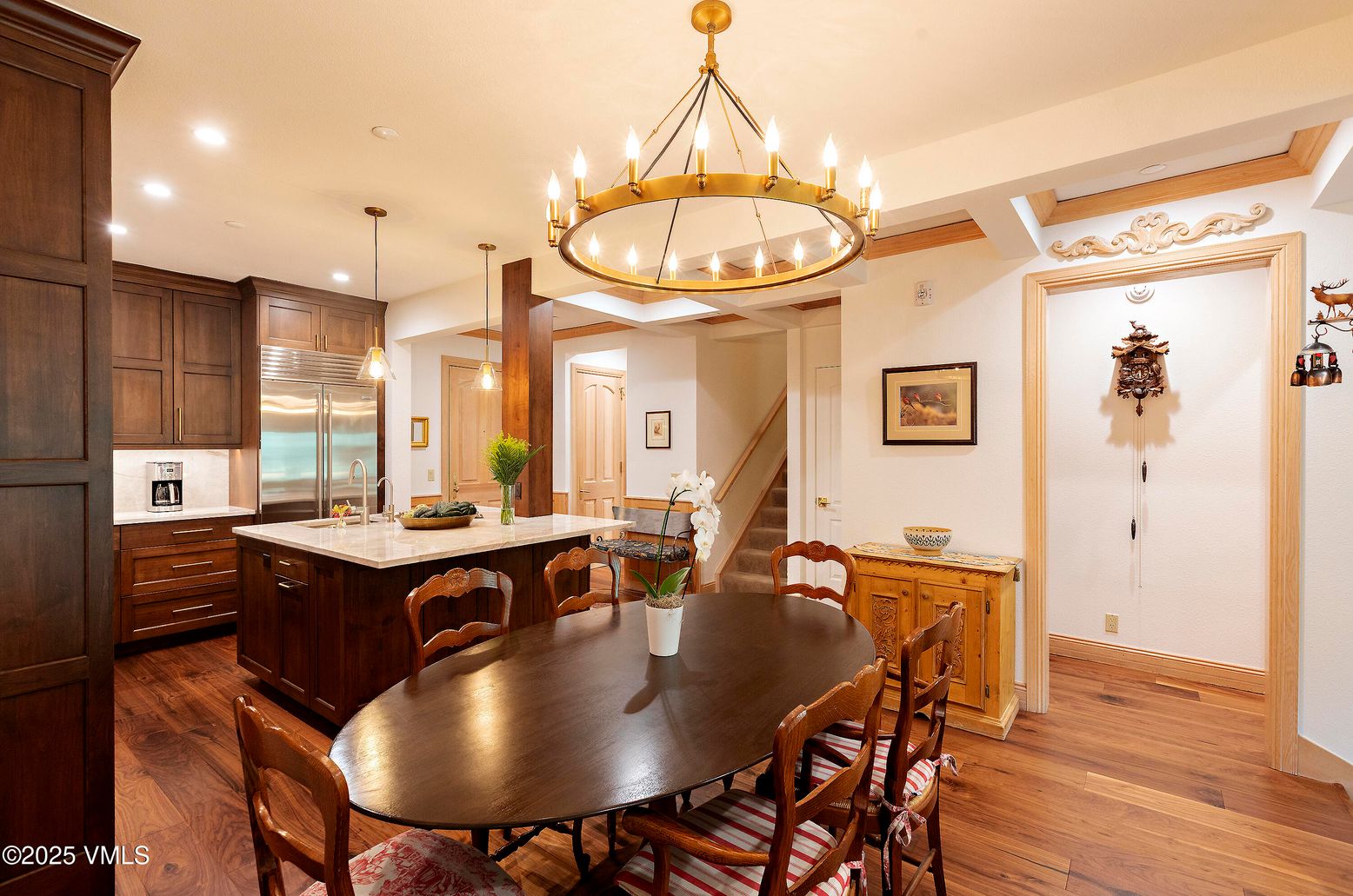 Chandelier, Dining room, Interior, Kitchen, Pendant Lights, Recessed Lighting, Stainless Steel Appliances, Wood Texture Flooring