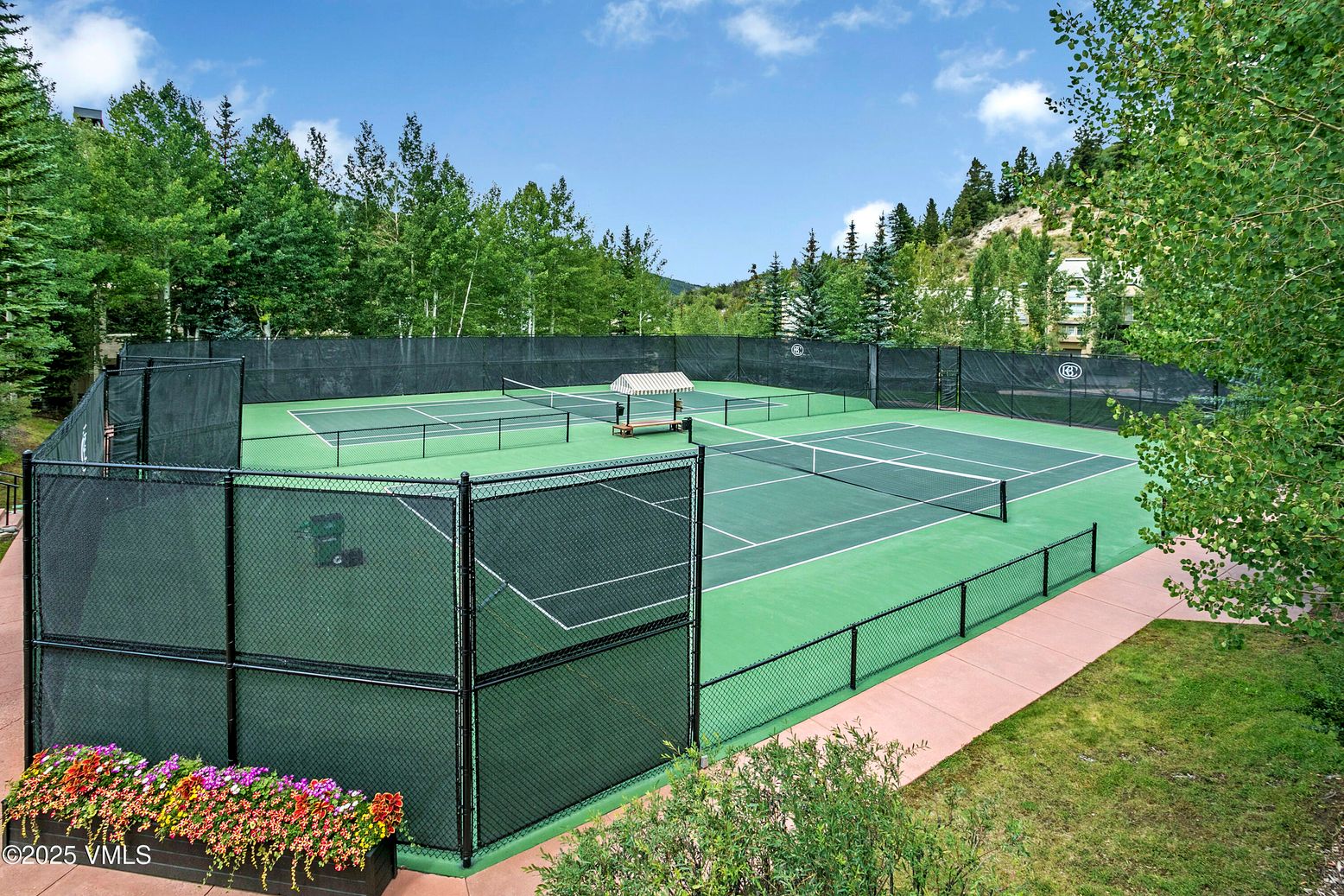 Exterior, Tennis Courts