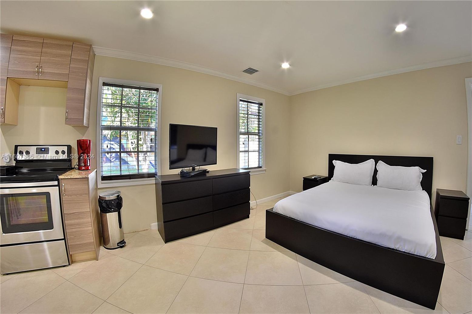 Bedroom, Interior, Recessed Lighting