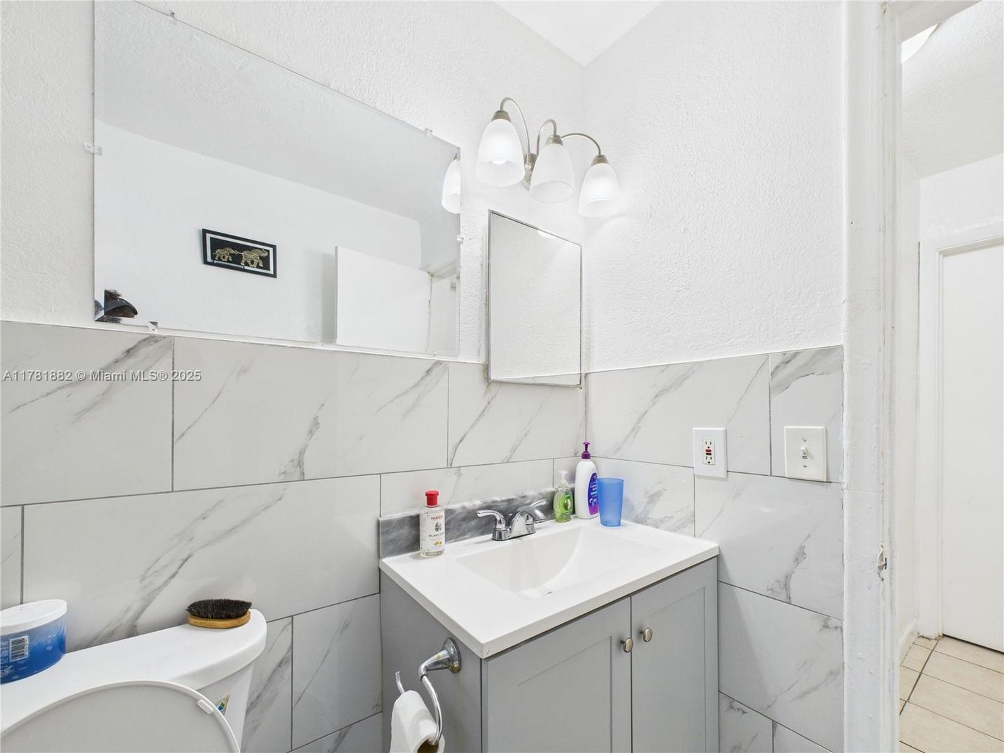 Bathroom, Interior, Marble Walls