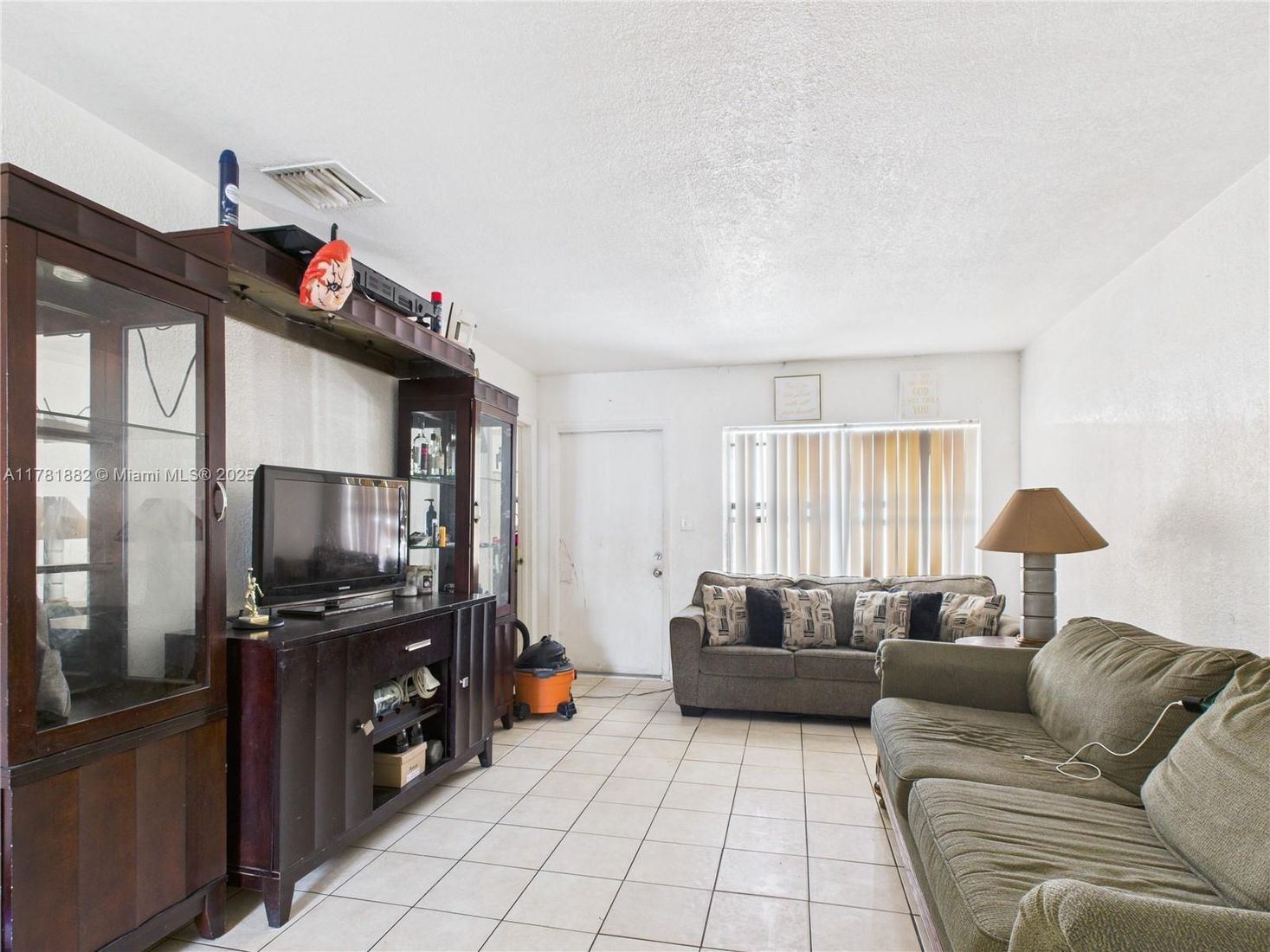 Interior, Living room