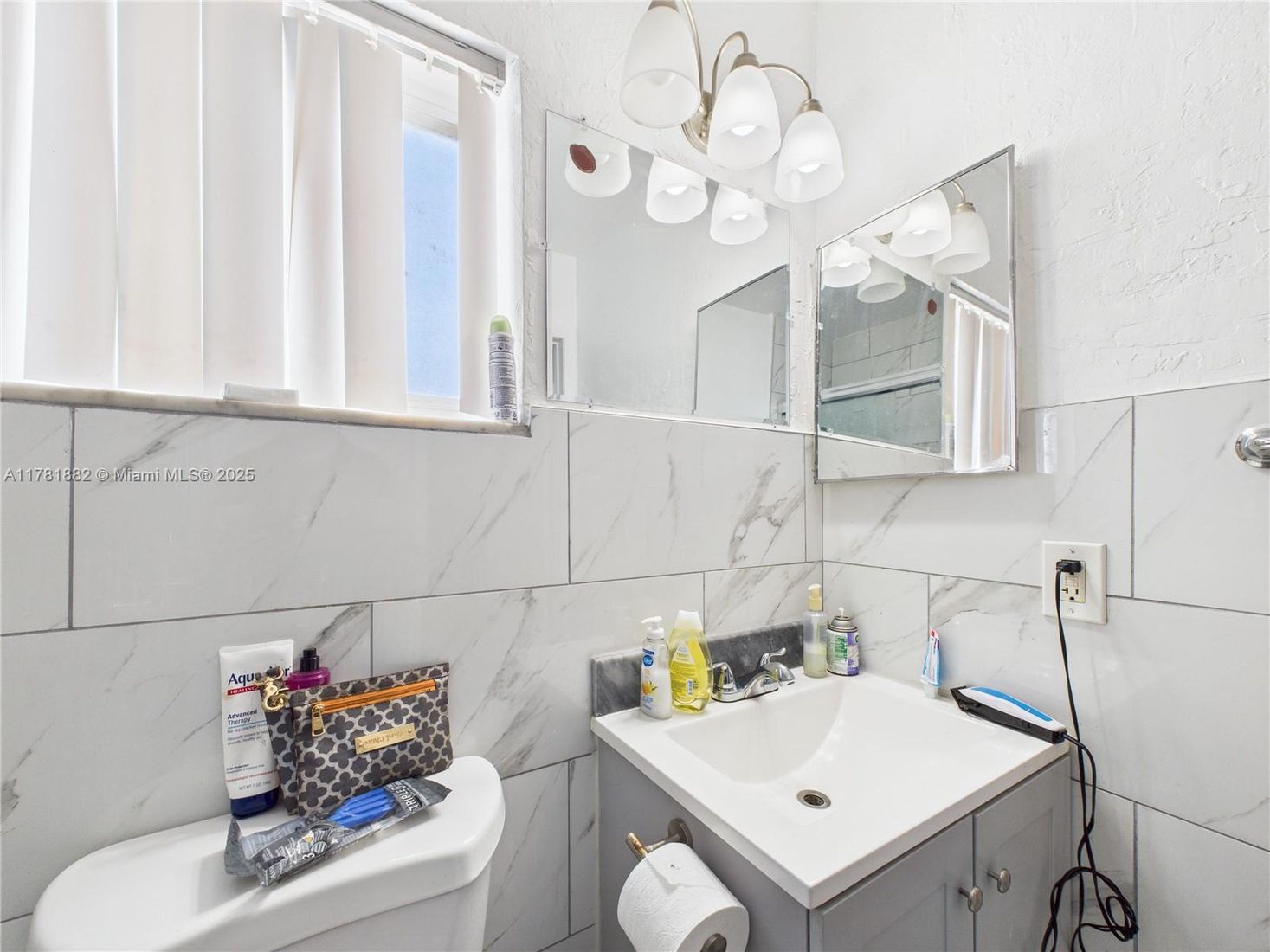 Bathroom, Interior, Marble Walls
