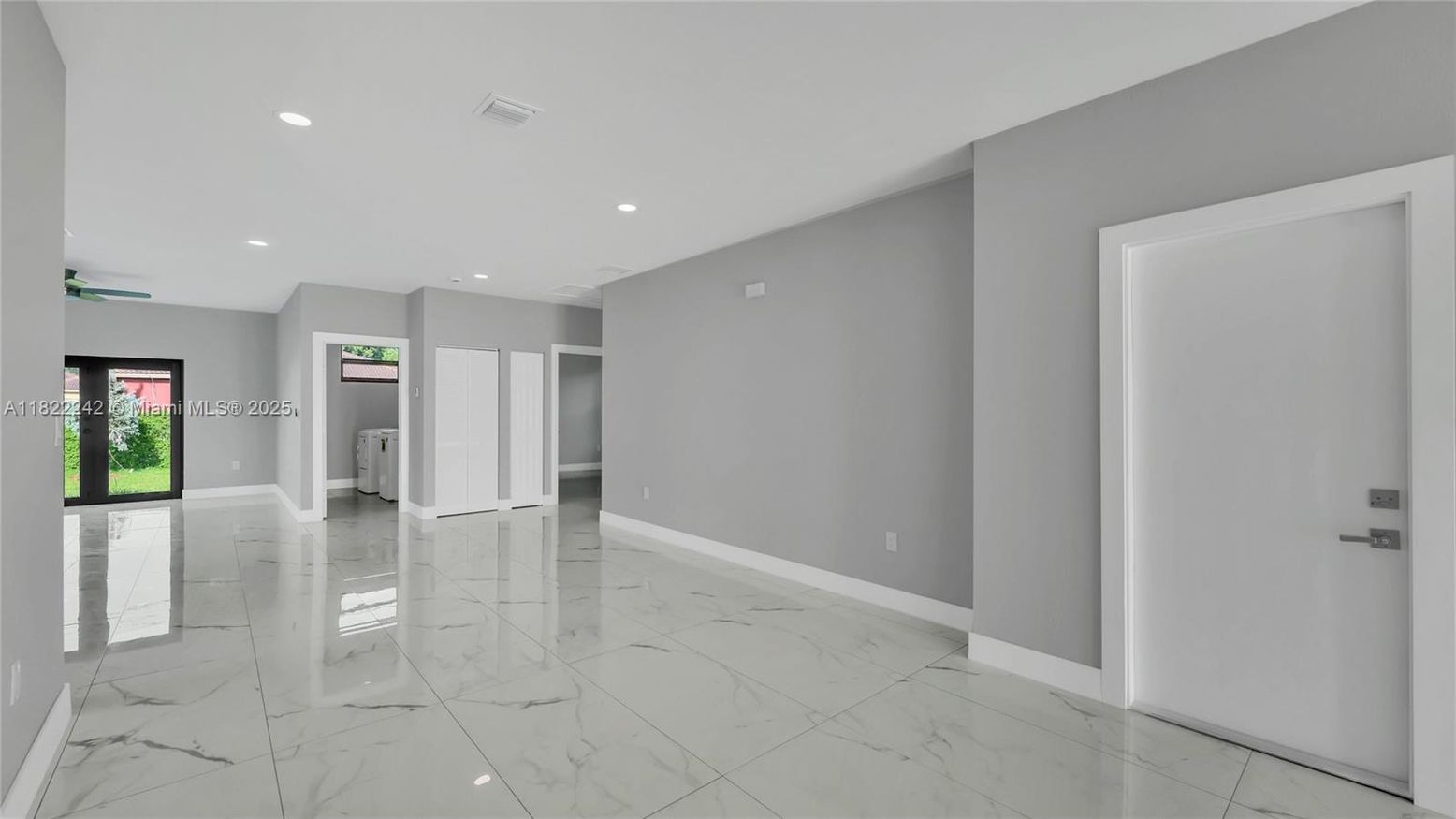 Empty room, Interior, Marble, Recessed Lighting