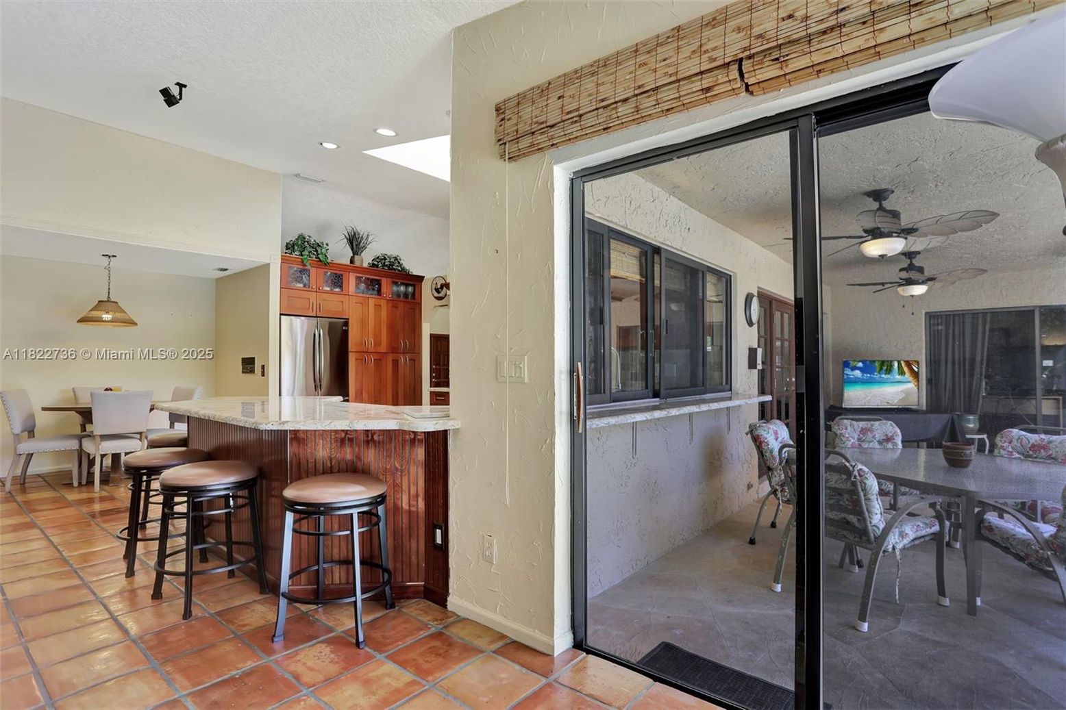 Dining room, Interior, Kitchen, Pendant Lights, Recessed Lighting
