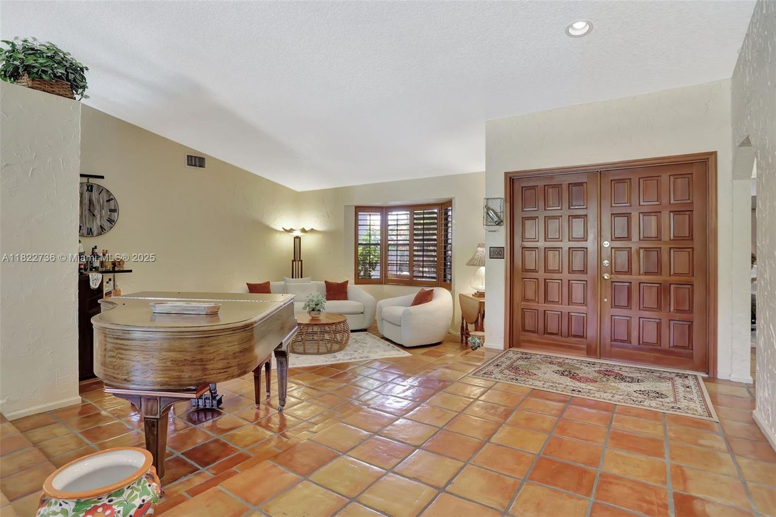 Interior, Living room, Piano, Recessed Lighting