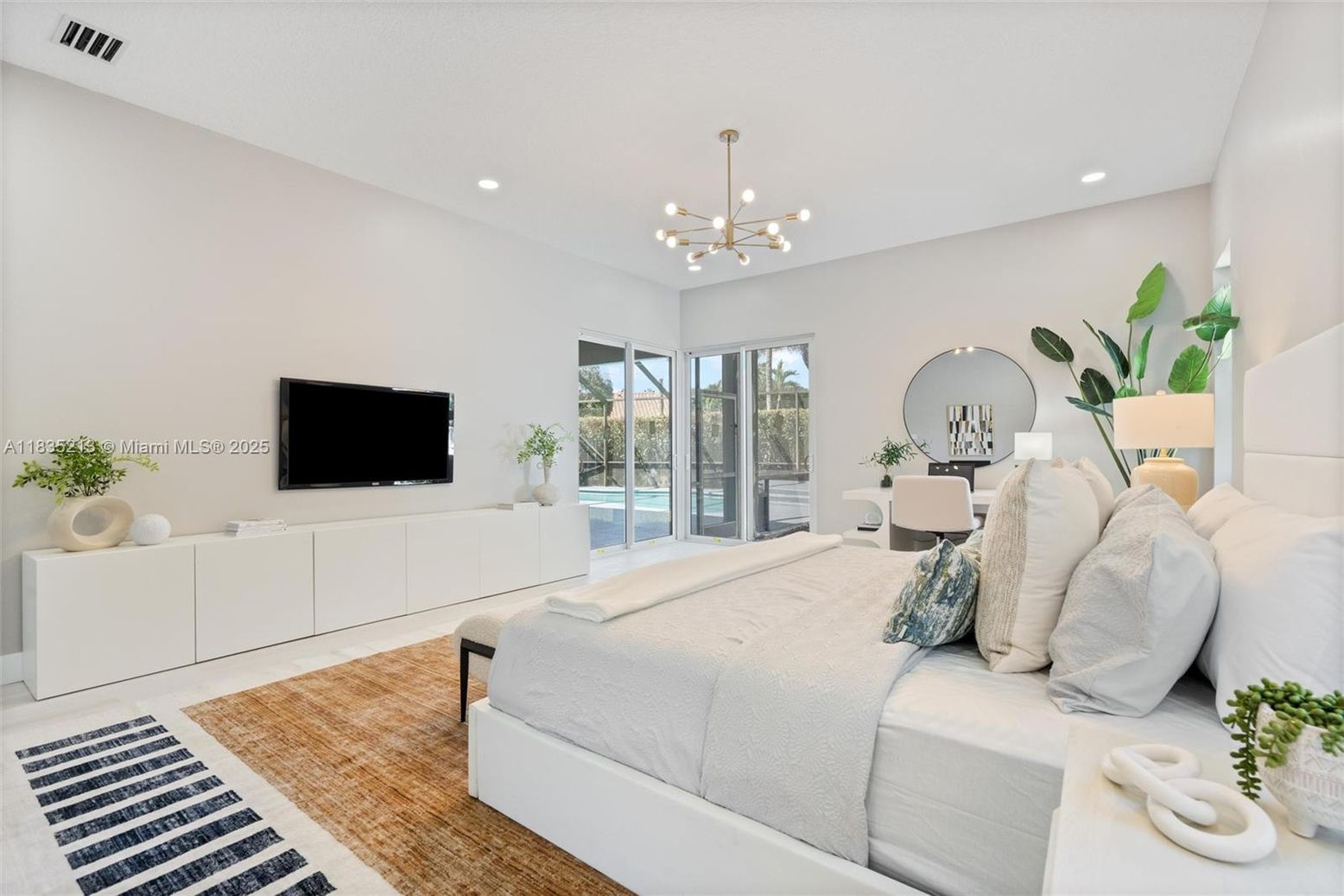 Bedroom, Interior, Pendant Lights, Recessed Lighting