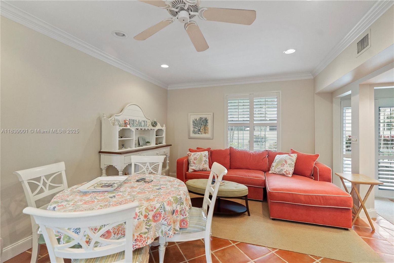 Dining room, Interior, Living room, Recessed Lighting
