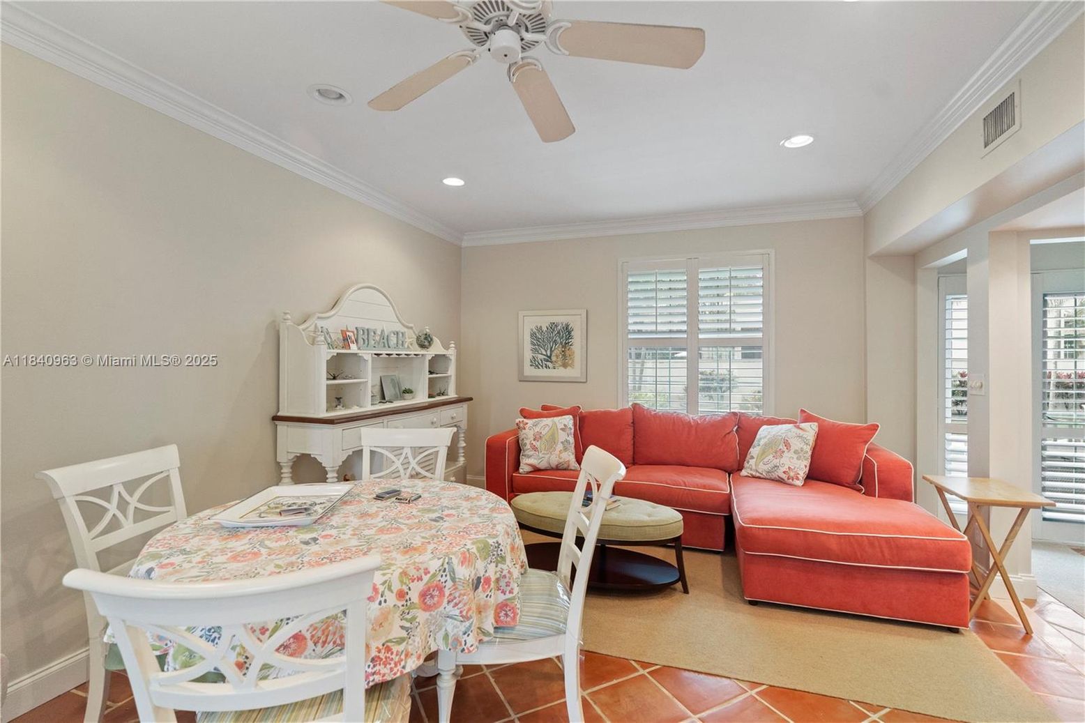 Dining room, Interior, Living room, Recessed Lighting