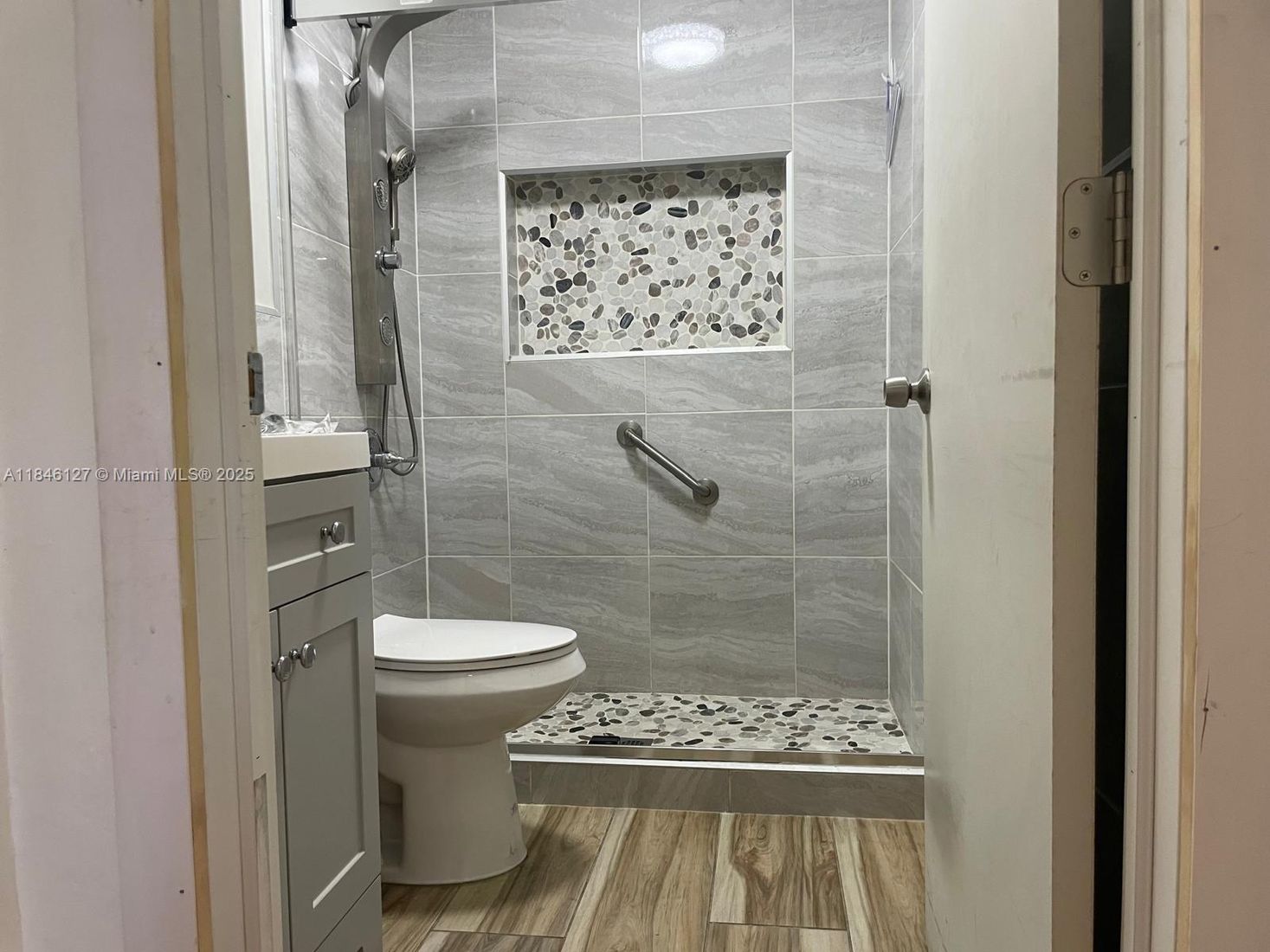 Bathroom, Interior, Wood Texture Flooring