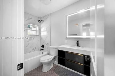 Bathroom, Interior, Marble Walls