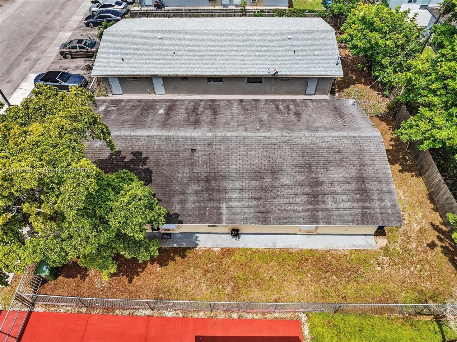 Exterior, Drone