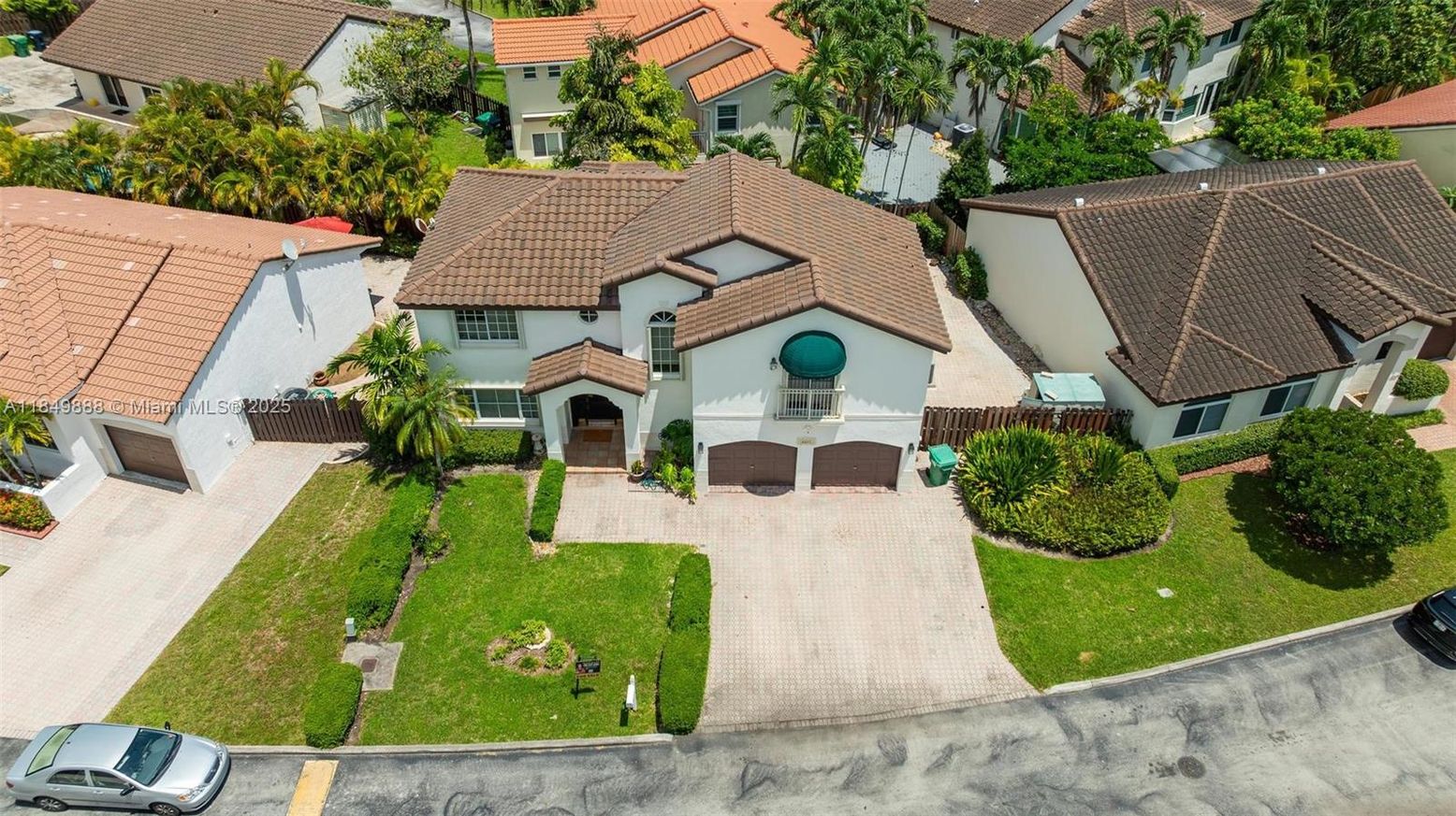 Exterior, Drone