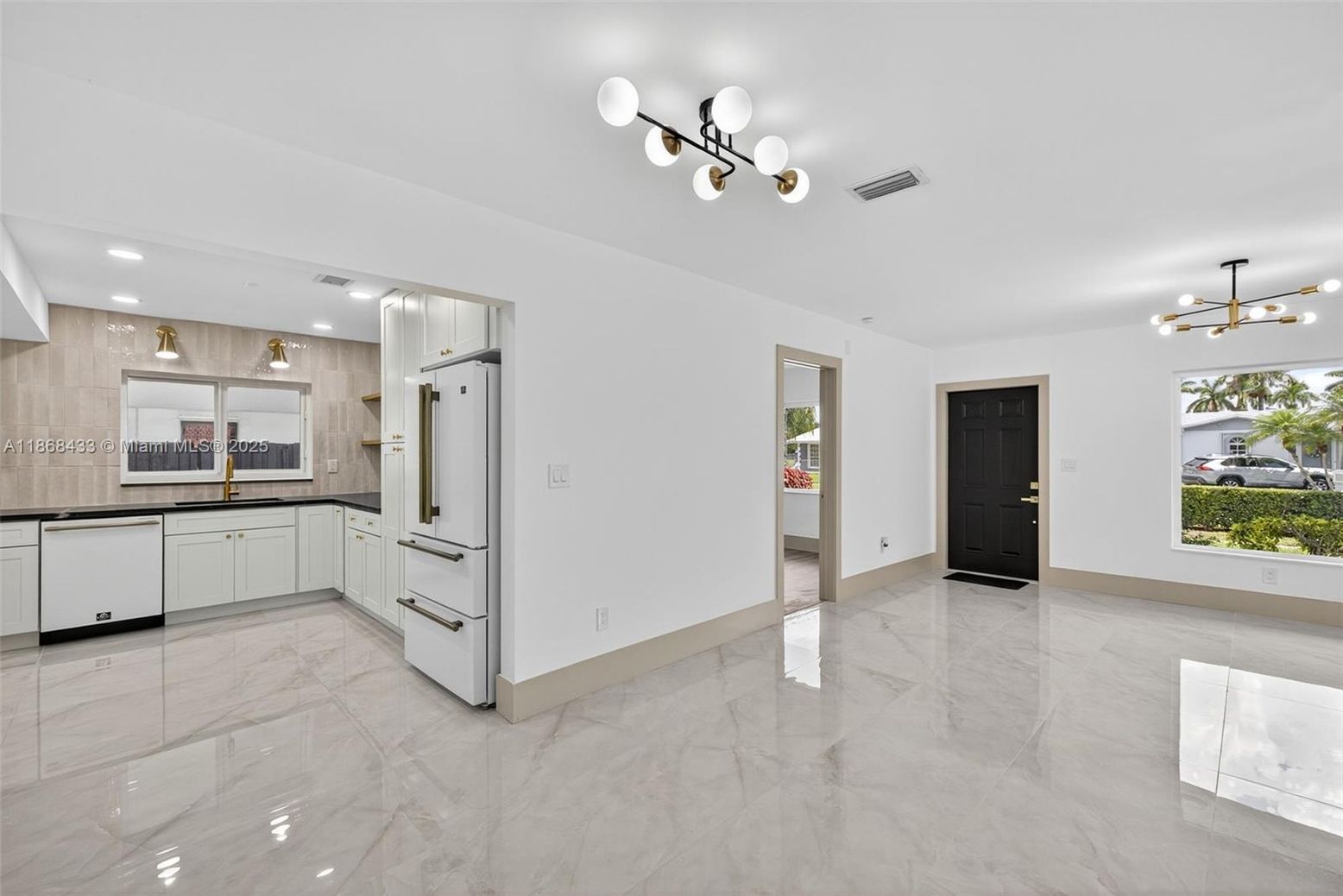 Interior, Kitchen, Marble, Pendant Lights, Recessed Lighting