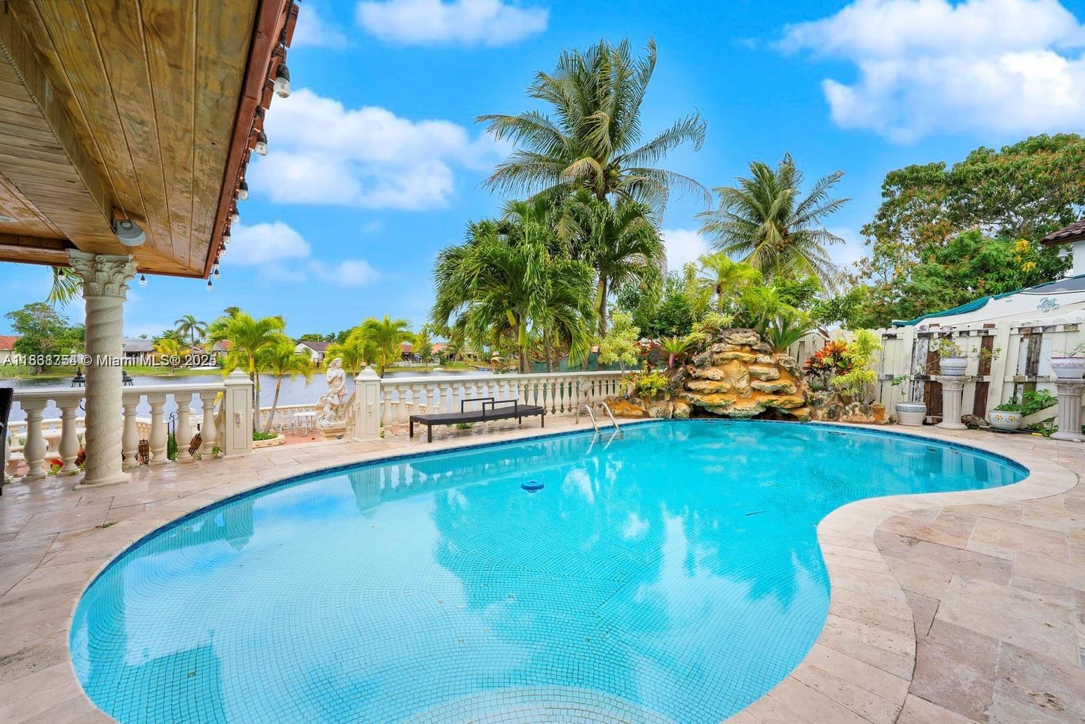 Exterior, Pool, Water