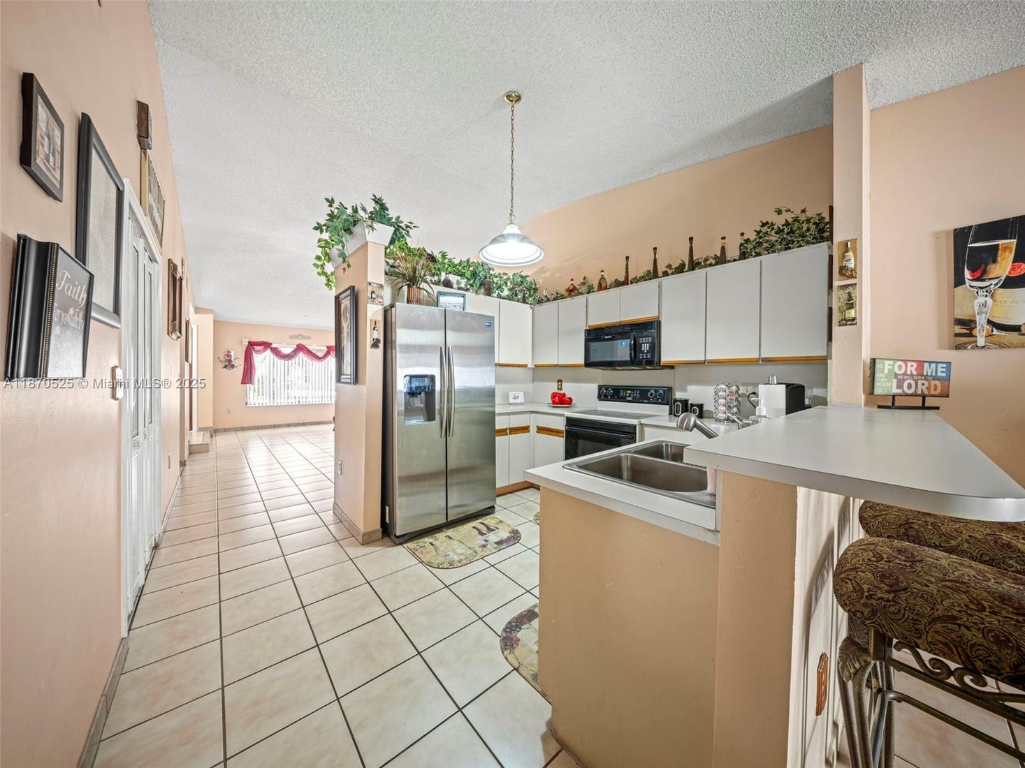 Interior, Kitchen, Pendant Lights, Stainless Steel Appliances