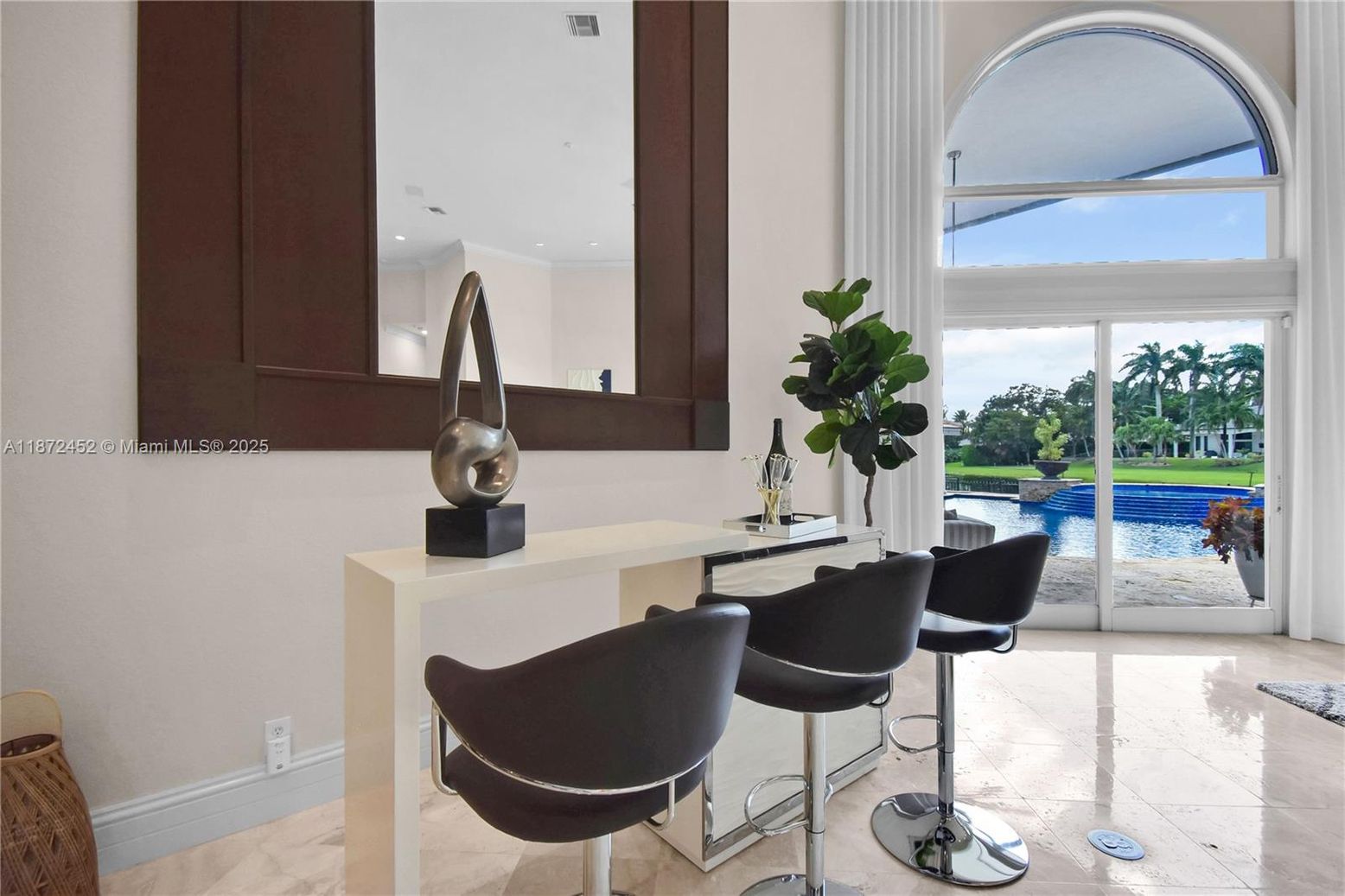 Home Office, Interior, Marble, Recessed Lighting, Water
