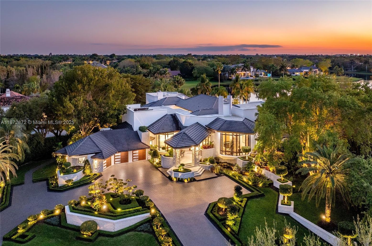Exterior, Drone