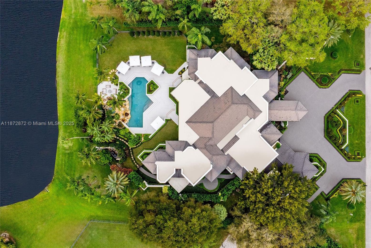 Exterior, Drone