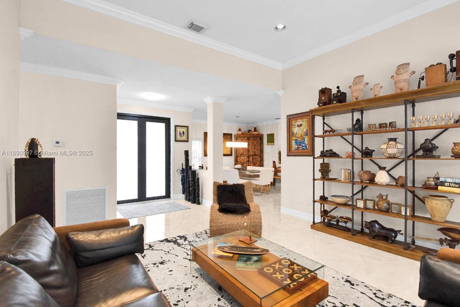 Interior, Living room, Pendant Lights, Recessed Lighting
