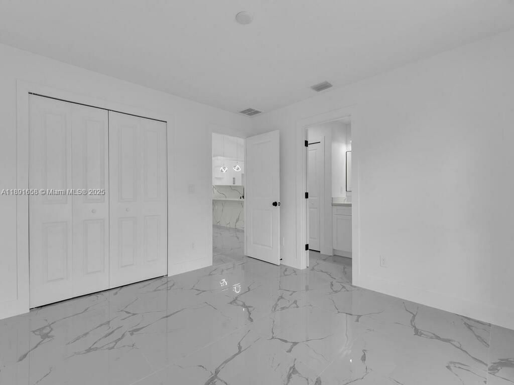Empty room, Interior, Marble