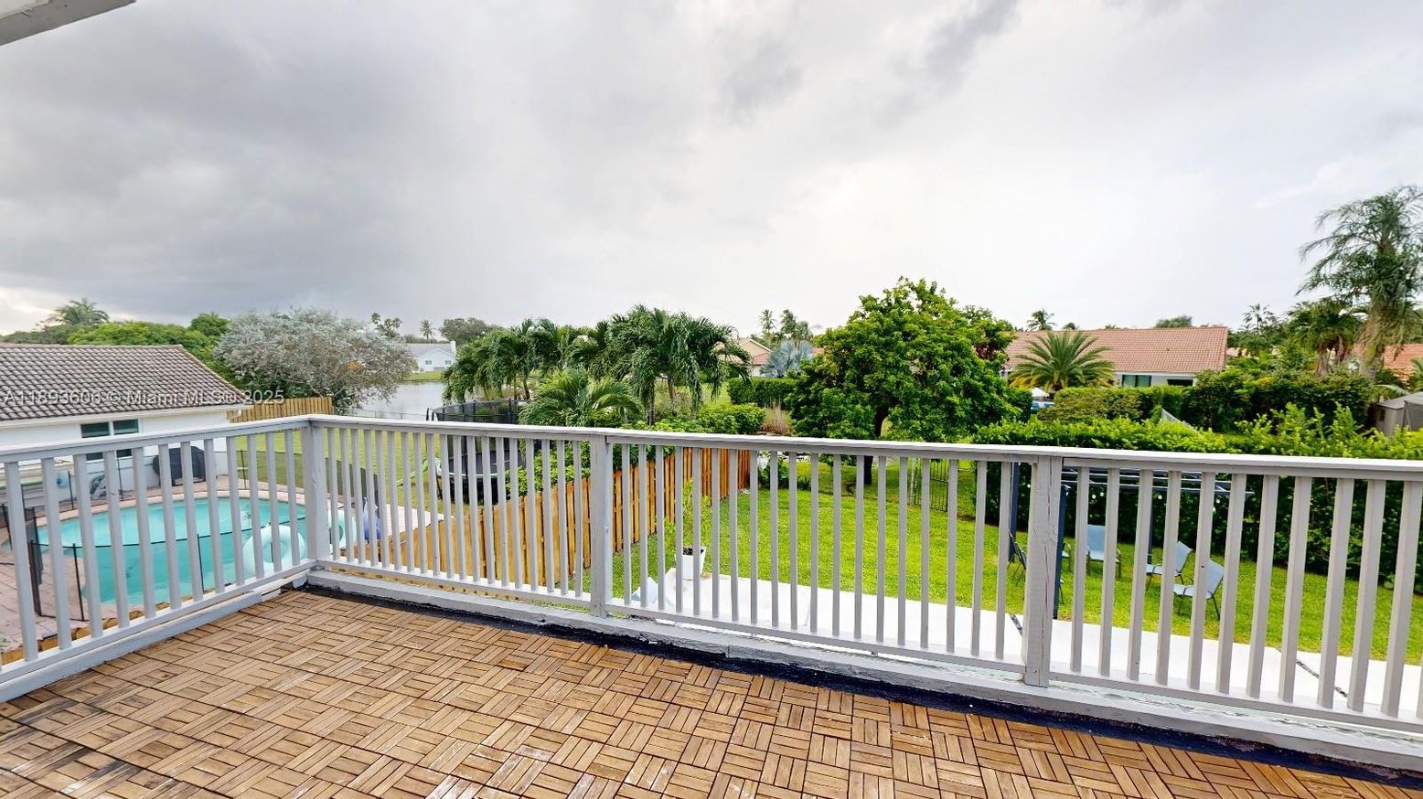 Exterior, Pool, Other