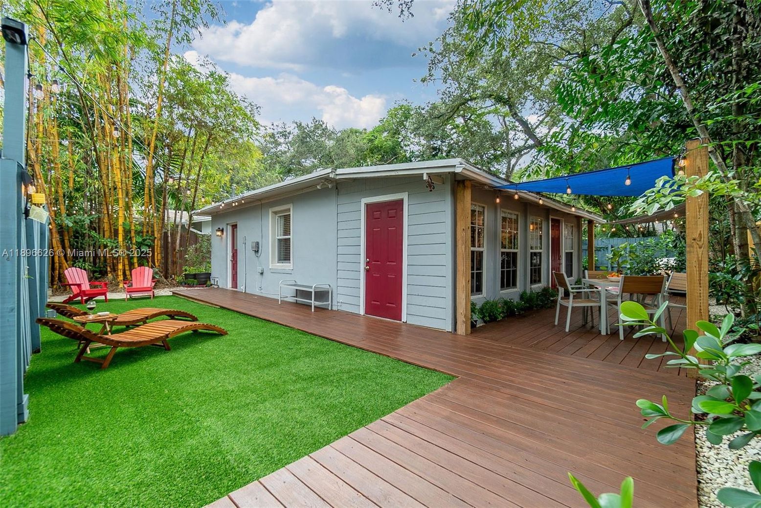 Backyard, Exterior