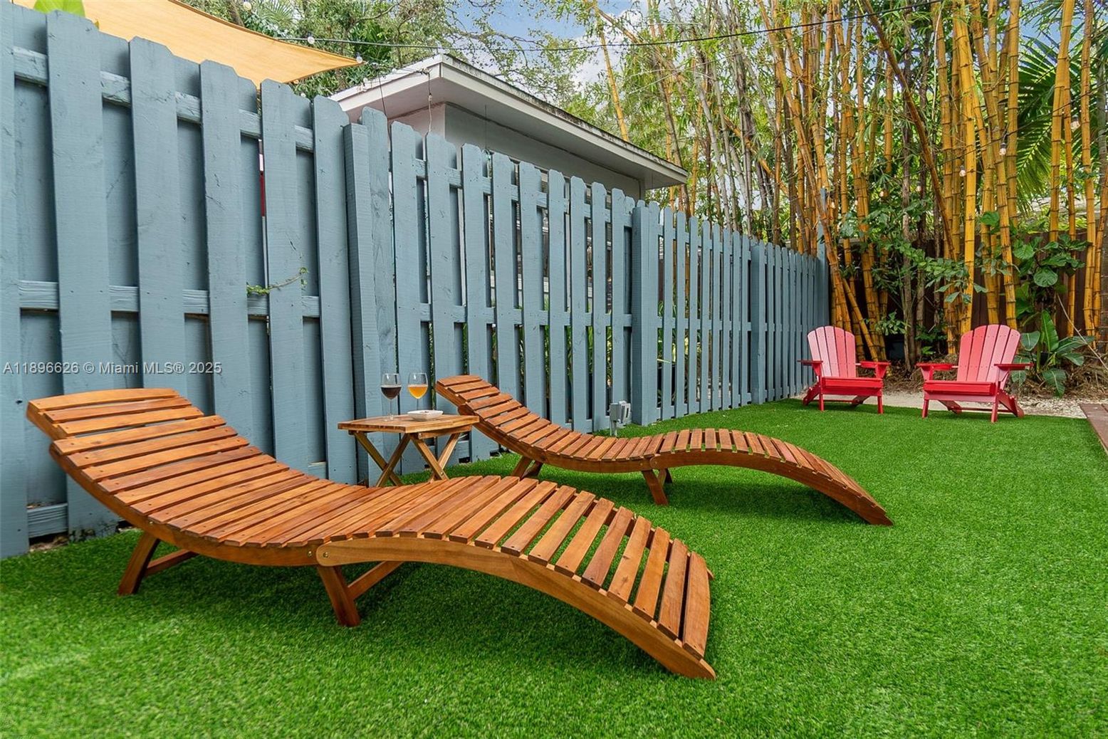 Backyard, Exterior