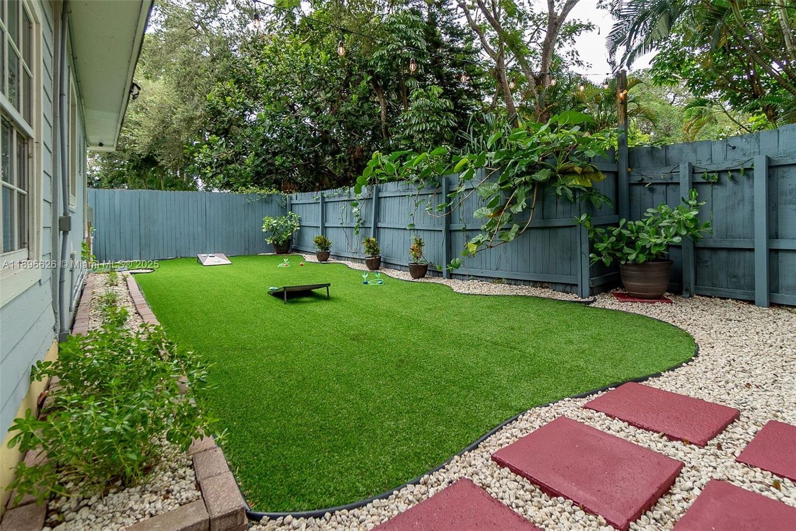 Backyard, Exterior