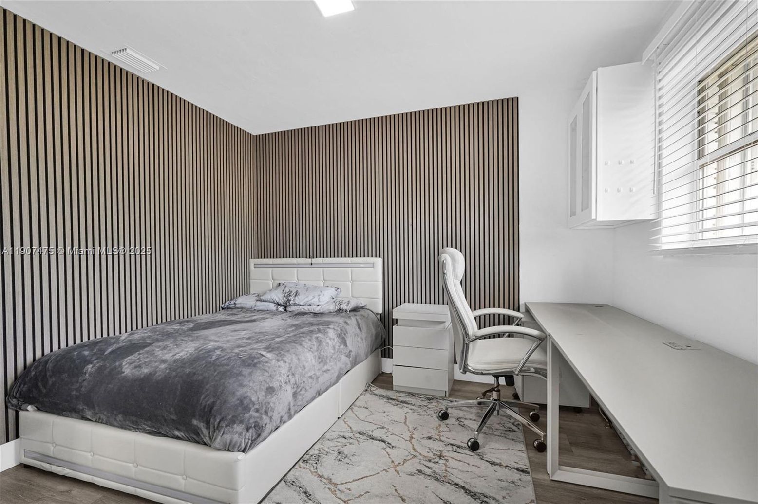 Bedroom, Home Office, Interior, Wood Texture Flooring