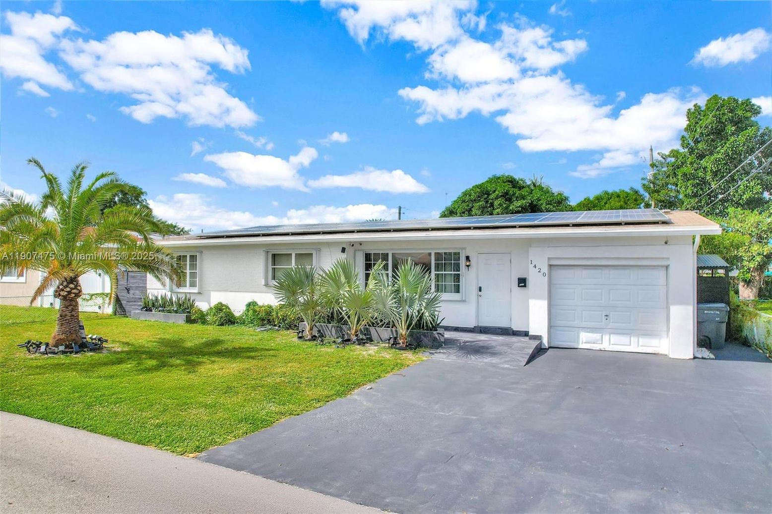 Attached, Exterior, Facade, Solar Panels, Ranch