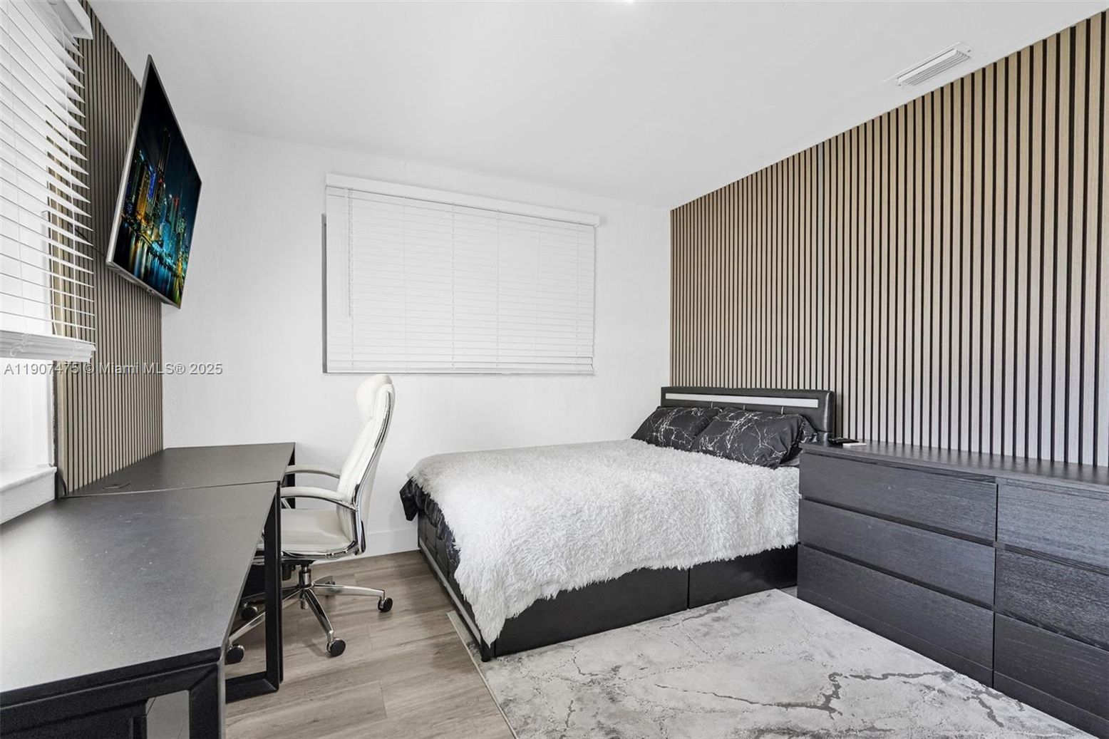 Bedroom, Home Office, Interior, Wood Texture Flooring