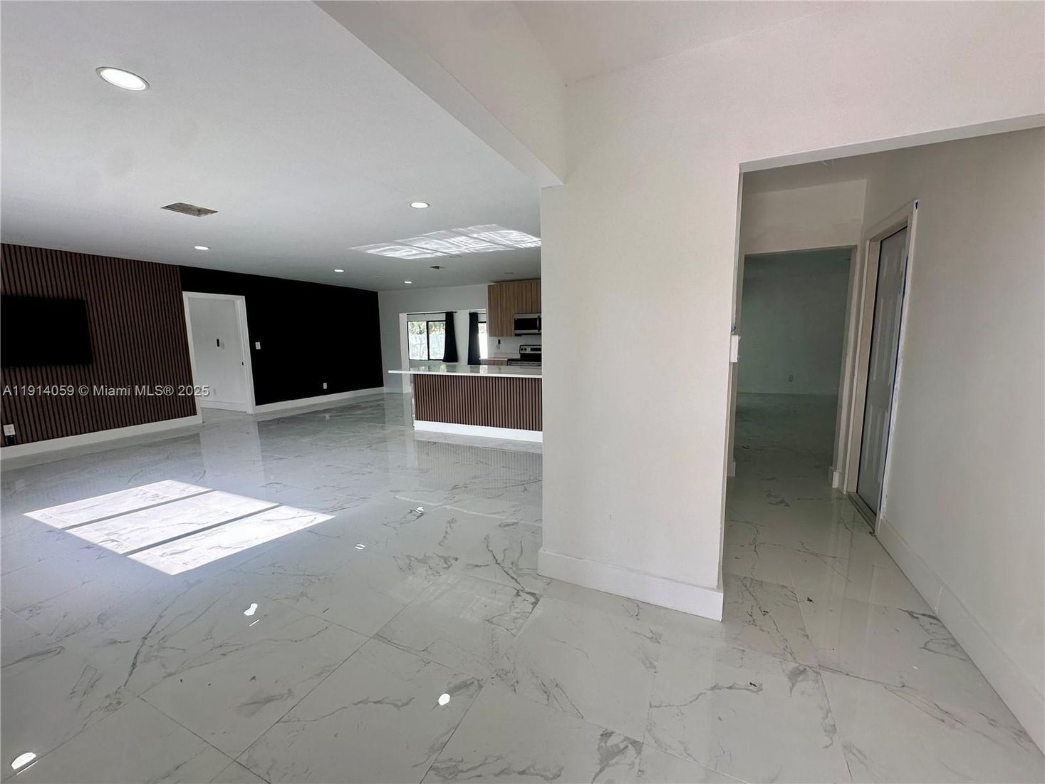 Empty room, Interior, Kitchen, Marble, Recessed Lighting