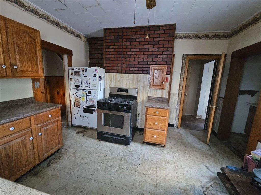 Interior, Kitchen, Stone Walls